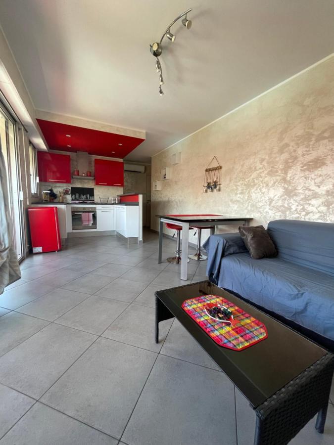 Superbe 2 Pieces Appartement A 5Min De La Mer Free Wifi Et Parking Nice Buitenkant foto
